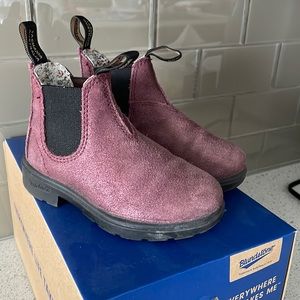 Blundstone kids size 8 (US 9)